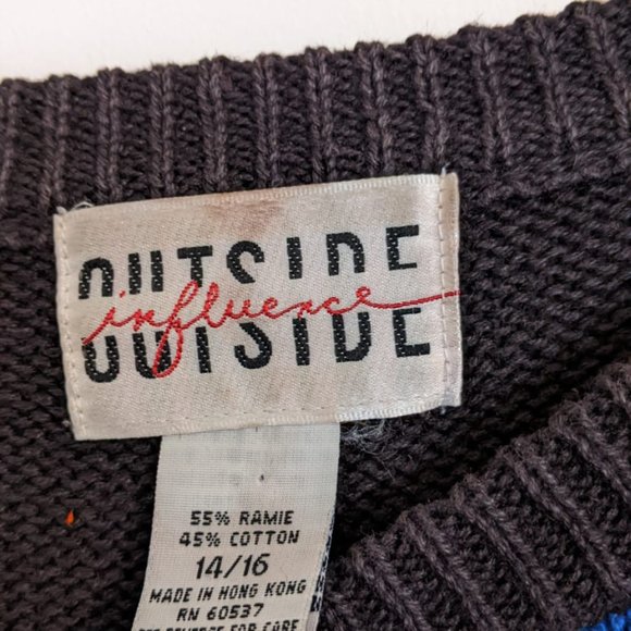 Outside Influence Sweater with Zigzag design - Picture 2 of 2